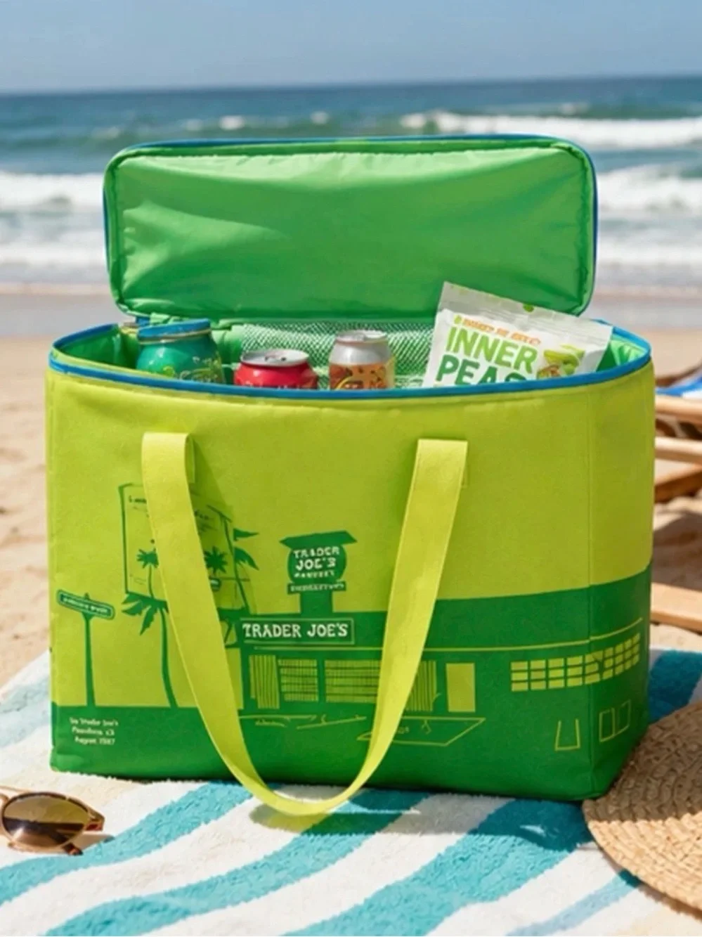 Trader Joe's 8 Gallons Reusable  Bag Cooler Large Insulated Tote Lime Green
